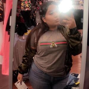 Meet your Posher, Edith